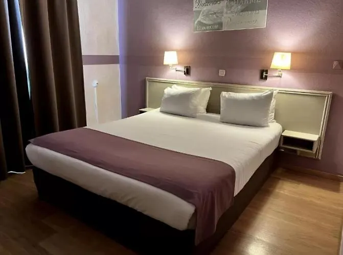 Cit'Hotel Le Louvre Orange 3*, אורנג' צרפת