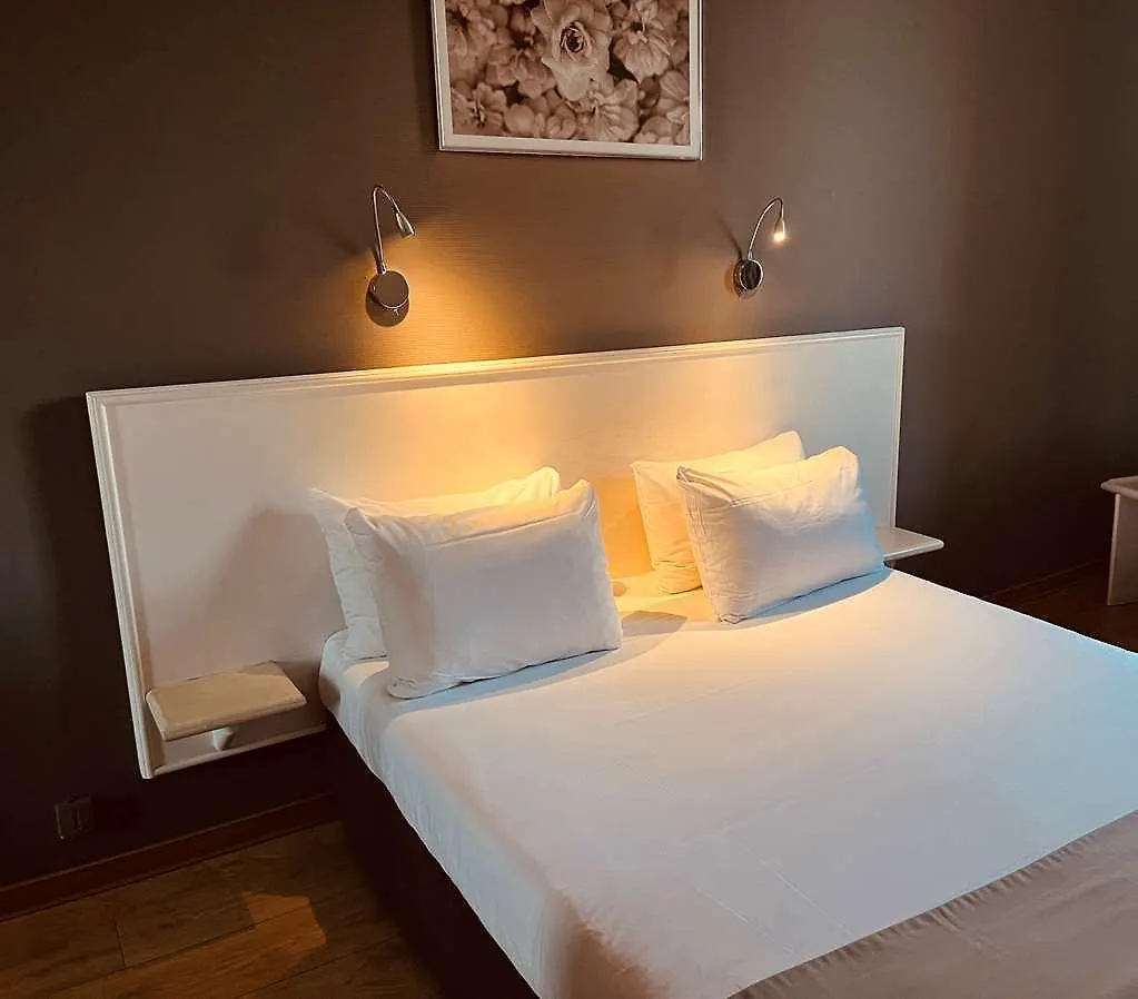 Cit'Hotel Le Louvre Orange אורנג'