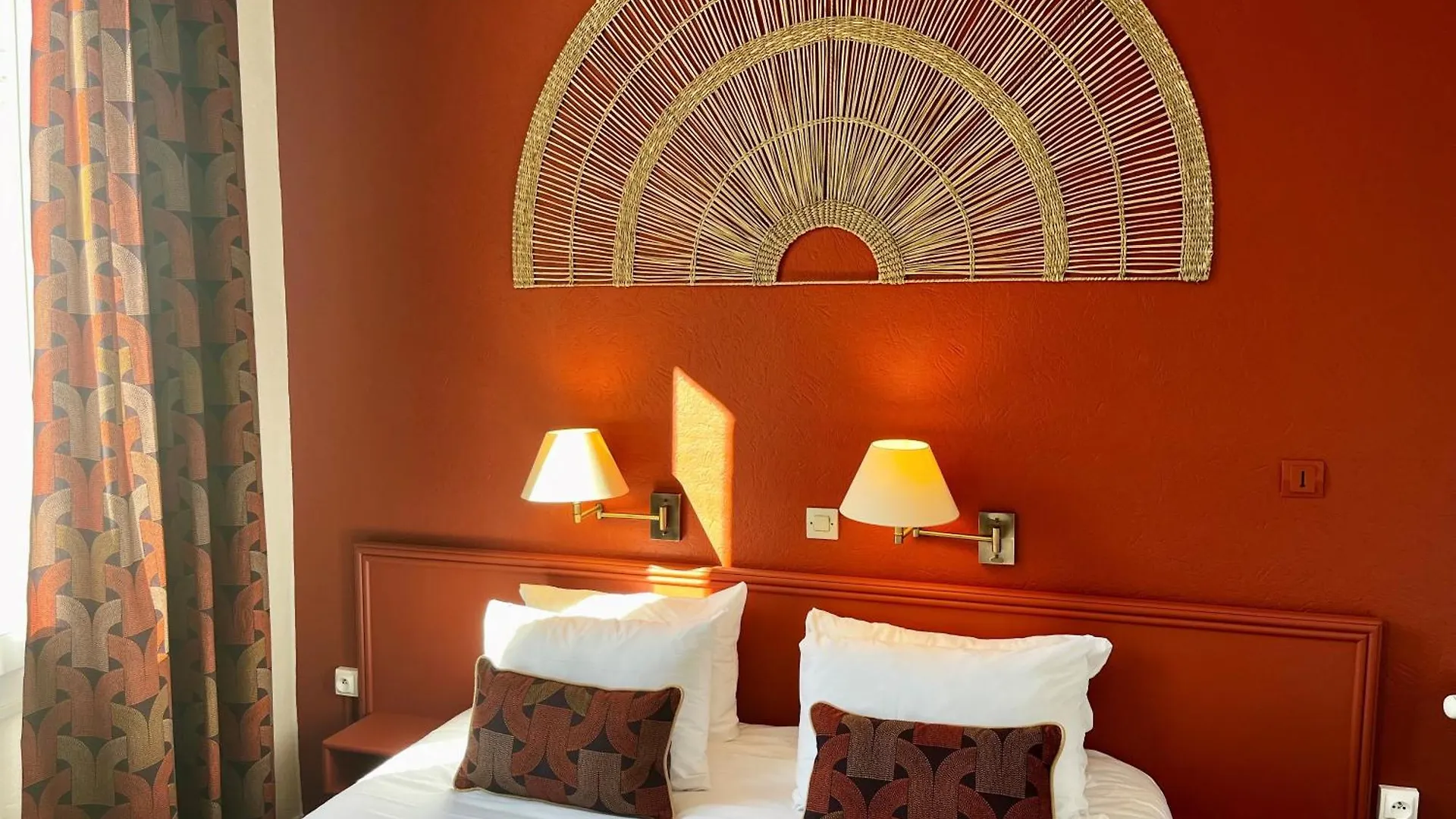 Cit'Hotel Le Louvre Orange מלון